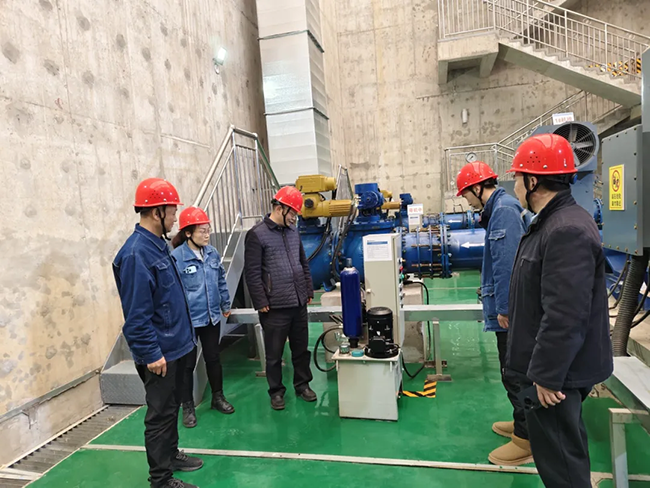 索凌电气新春慰问送关怀，节前安全督导保平安